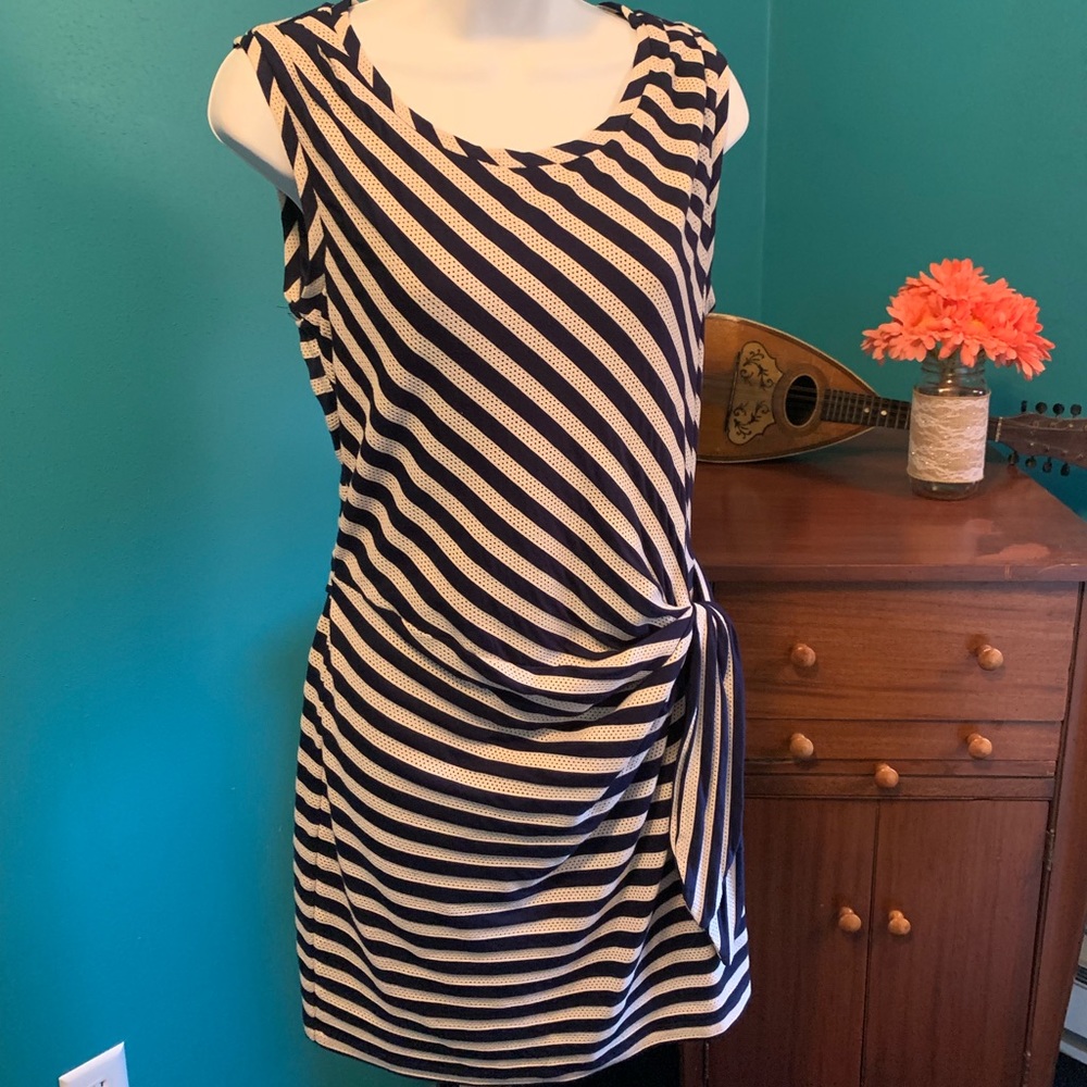 Guess navy/ivory striped dress-size 6
